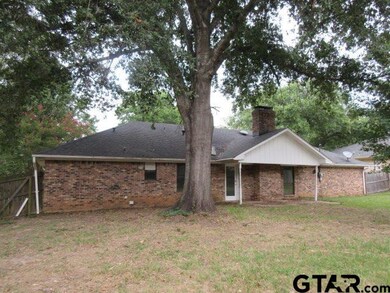 704 704 Becky Dr, Tyler, TX 75703 - photo 2