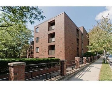 44 Concord Ave unit 301, Cambridge, MA 02138 - photo 4