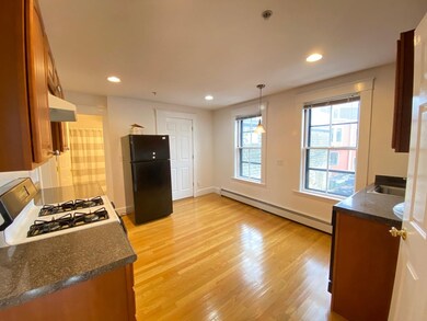 32 Bow St unit 2, Somerville, MA 02143 - photo 2