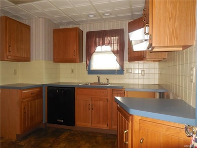 404 Stanley St, North Tonawanda, NY 14120 - photo 5