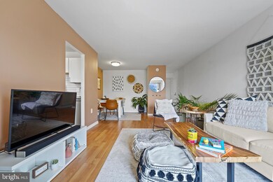 5804 Village Green Dr unit H, Alexandria, VA 22309 - photo 6