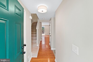 17004 Point Pleasant Ln, Dumfries, VA 22026 - photo 5