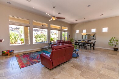 Walls of windows! Great rm!