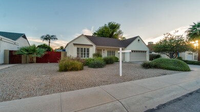 1527 E Drake Dr-3
