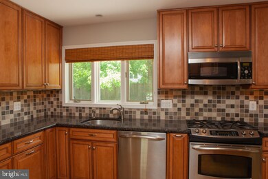 8417 Crown Place, Alexandria, VA 22308 - photo 6