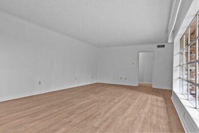 2417 Cherry Laurel Ln, Albany, GA 31705 - photo 6