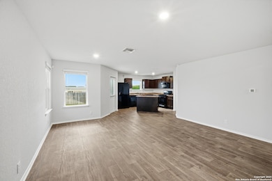 5803 Still River, Converse, TX 78109 - photo 4