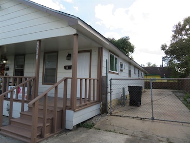 5010 Walker St unit B, Houston, TX 77023 - photo 3