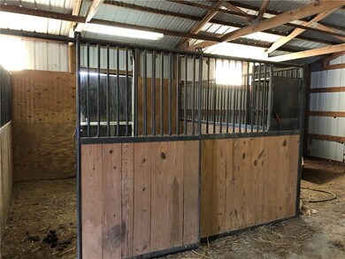 42408 Wolverine Rd, Shawnee, OK 74804 - photo 7