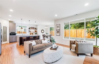 5043 Bricker St, Houston, TX 77033 - photo 7