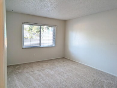 Plaza Gardens unit 115, Sarasota, FL 34239 - photo 6