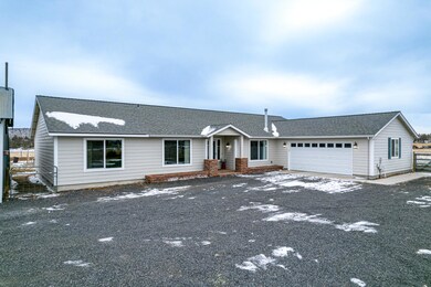 4446 Northwest Way, Redmond, OR 97756 - photo 2