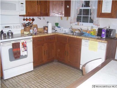 2 Bayberry Ln unit B, Whiting, NJ 08759 - photo 2