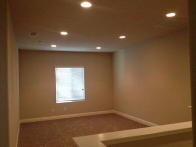 6670 E Fedora Ave unit 24, Fresno, CA 93727 - photo 7