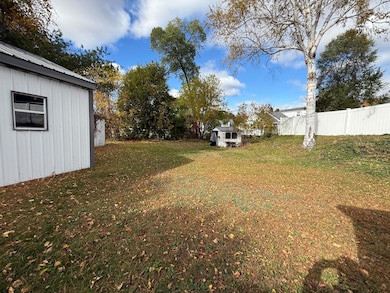 13 Colony Place, Millinocket, ME 04462 - photo 4