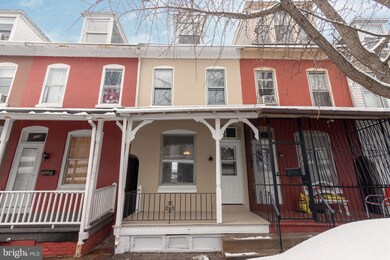 1138 Locust St, Reading, PA 19604 - photo 2