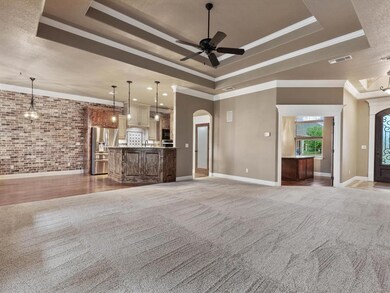 2834 Willow Ridge Cir, Granbury, TX 76049 - photo 5