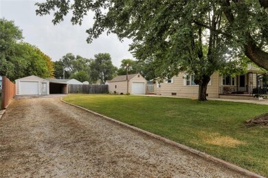 515 Philip St, Des Moines, IA 50315 - photo 2