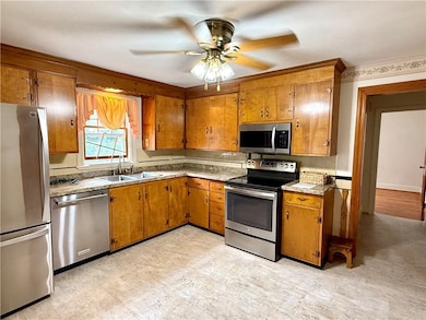 167 Forest Ave, Cranston, RI 02910 - photo 2