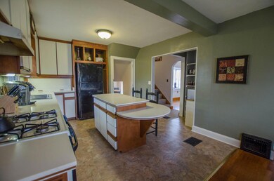 4 Kitchen
