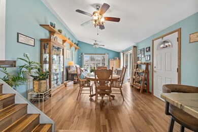 353 Delaware St, Carpentersville, IL 60110 - photo 6