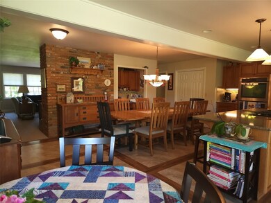 Breakfast Nook/Kitchen