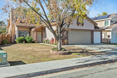 43653 Serenity Ct unit 1, Lancaster, CA 93535 - photo 2