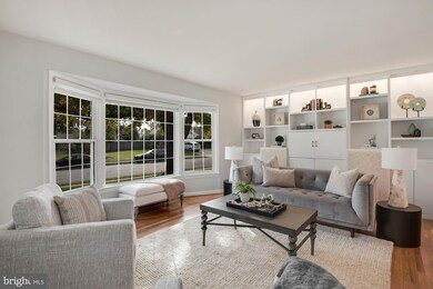 1004 Country Club Dr NE, Vienna, VA 22180 - photo 4