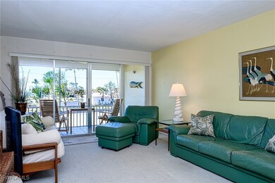 1550 Gulf Shore Blvd N unit W4, Naples, FL 34102 - photo 7