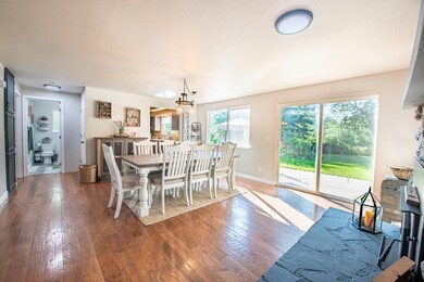 375 Connie Ln, Merlin, OR 97532 - photo 7