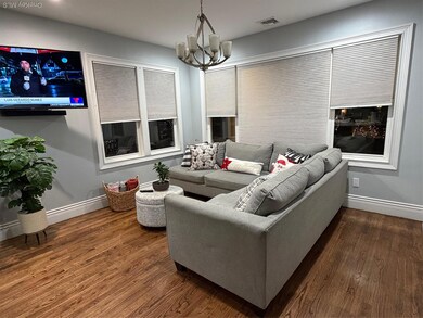 535 E Walnut St unit Main, Long Beach, NY 11561 - photo 4