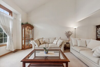 1113 S Elmhurst Rd, Wheeling, IL 60090 - photo 5