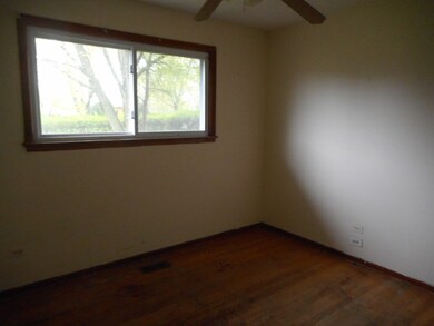 2116 Jethro Ave, Zion, IL 60099 - photo 7