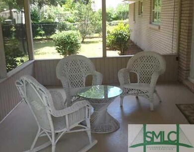 Patio/Deck. Could not pass up showing you this gre