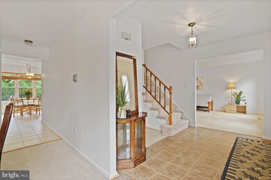 11301 Freas Dr, North Potomac, MD 20878 - photo 5