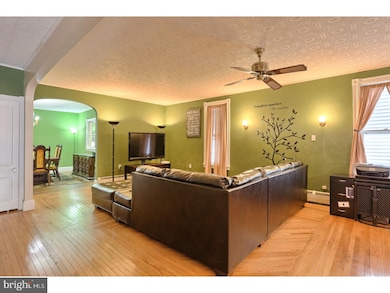 215 N Lehigh St, Tamaqua, PA 18252 - photo 4