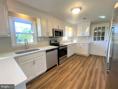 10162 Locust St, Laurel, DE 19956 - photo 5