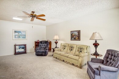 10035 W Ocotillo Dr, Sun City, AZ 85373 - photo 4