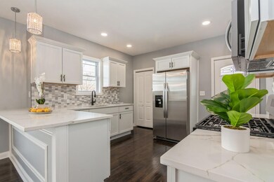 1035 Rutledge St, Gary, IN 46404 - photo 5