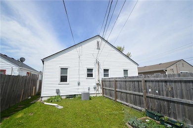 59 S 6th Ave, Beech Grove, IN 46107 - photo 4