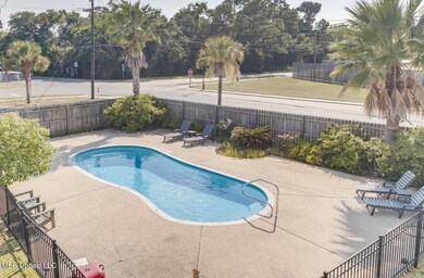 699 Dunbar Ave unit 203, Bay St. Louis, MS 39520 - photo 7