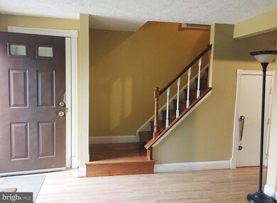 11724 Rosearbor Ct, Germantown, MD 20876 - photo 2