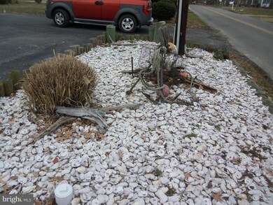 1323 Monroe Bay Ave, Colonial Beach, VA 22443 - photo 2