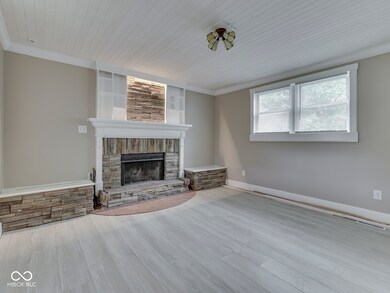 110 S Railroad St, Whiteland, IN 46184 - photo 5