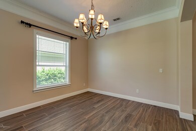 07 Dining Room