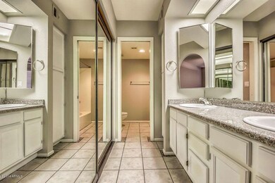 1905 E University Master bath