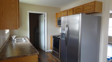 75 Vaughn St, Crossville, TN 38555 - photo 3