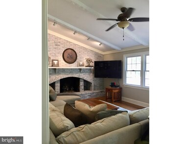 31 Pepperell Dr, Feasterville Trevose, PA 19053 - photo 4