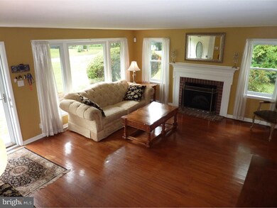 946 Mayberry Rd, Conshohocken, PA 19428 - photo 3