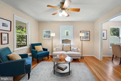 5850 Edgehill Dr, Alexandria, VA 22303 - photo 5